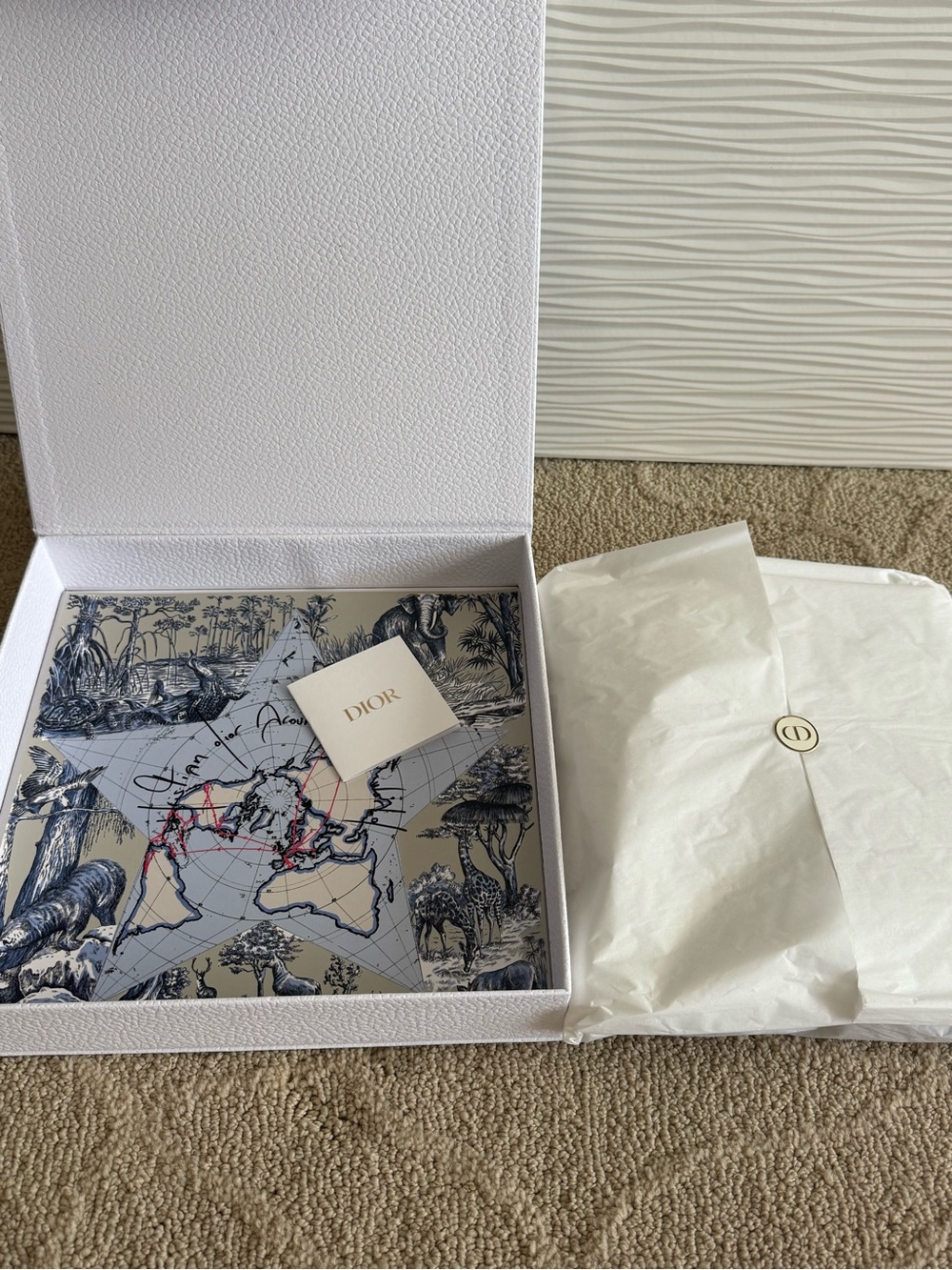 DIOR Puzzle 500 Pieces as Wall Art